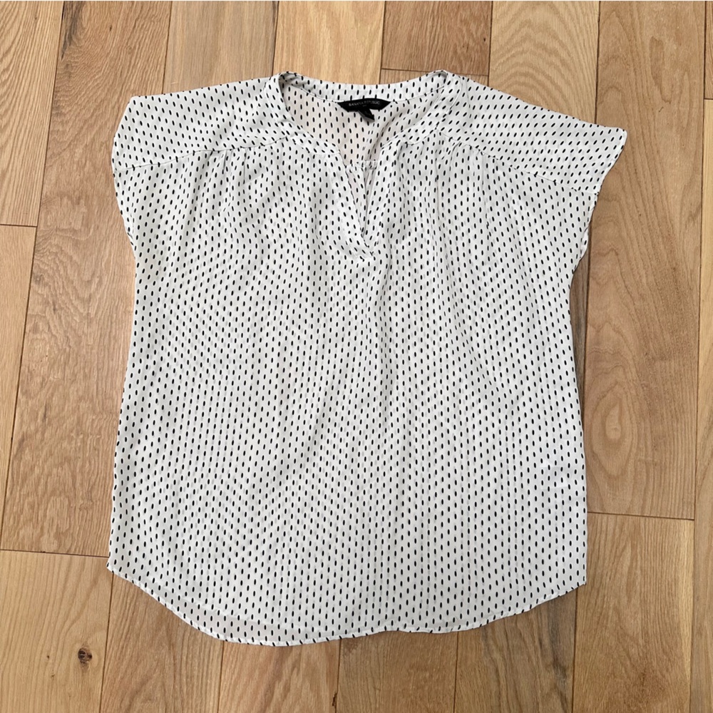 Black and White Dotted Top